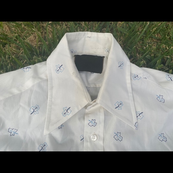 COPY LIGHT WEIGHT LONG SLEEVE EMBROIDERED BUTTON SHIRT - Picture 6 of 9